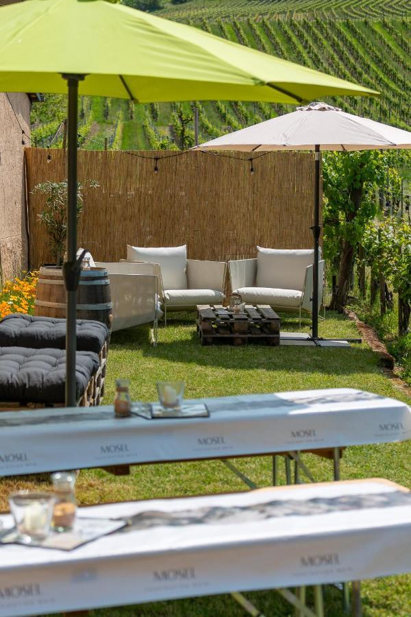Bed and Breakfast Weingut J. A. Meyer Wintrich Exterior foto